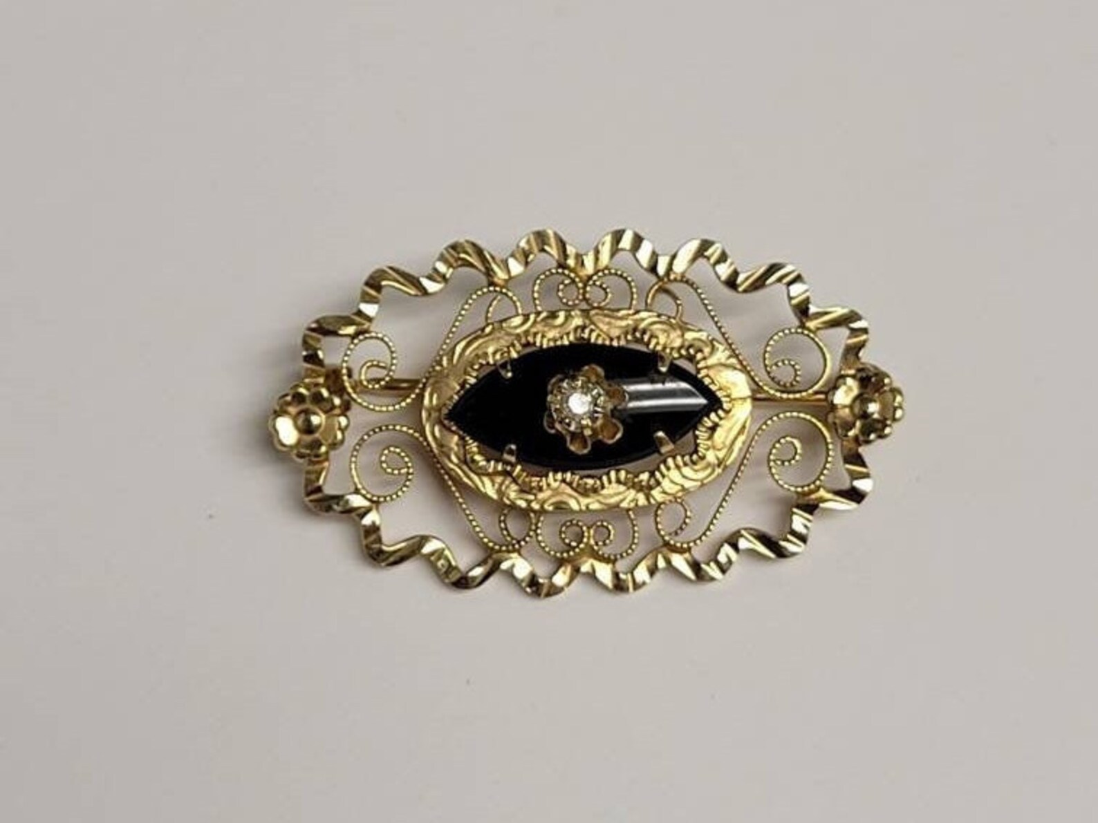 Vintage 14k Gold Filled Black Onyx Brooch With Floral Filigree Etsy