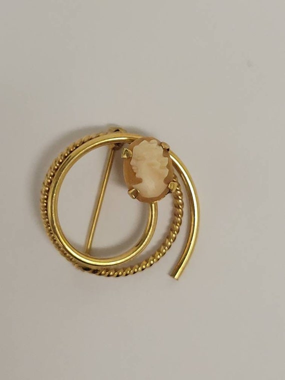 Vintage 12k Gold Filled Cameo Brooch - image 3