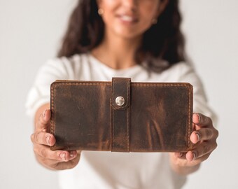 Personalized Leather Wallet: Slim Women's Wallet, Engraved
