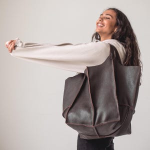 Large Slouchy Leather Hobo Bag ~ Oversized Leather Shoulder Bag ~ Soft Leather Shopper ~ Personalized Women&#39;s Leather Handbag
