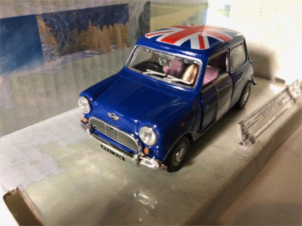 Cararama - NEW MINI COOPER Union Jack noir Neuf NBO 1/43