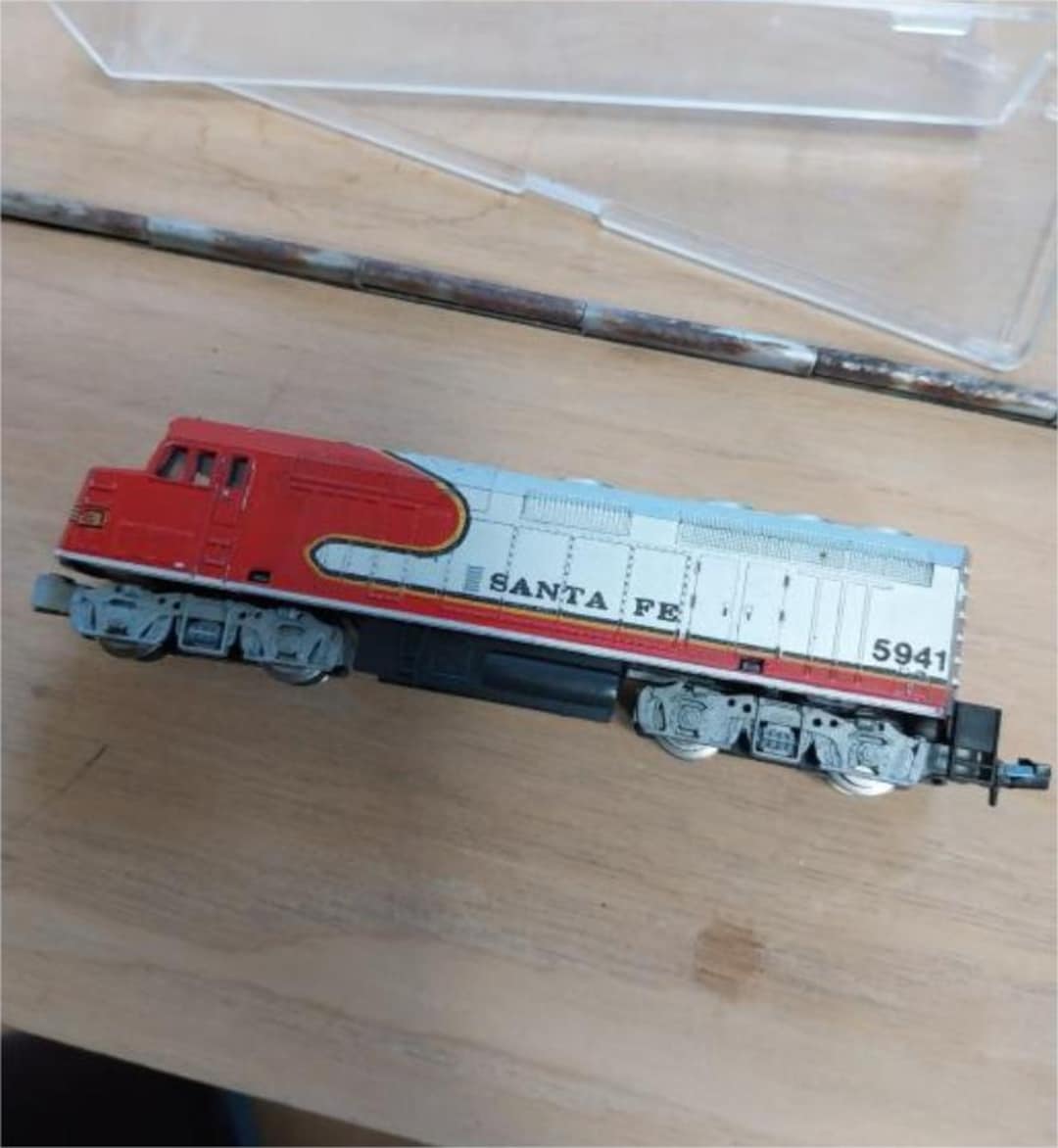 Model Power 511 Modelpower Santa Fe 5941 - Analog Electric Model Train - DC - Tested ...