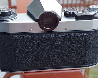 Praktica PL Nova 1 SLR (1964-1969) - Analog Vintage Camera - 35mm