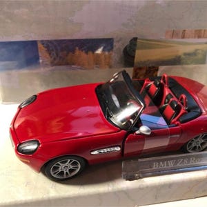 Cararama BMW Z8 Roadster conversível em miniatura - Escala 1/43 - Vermelho - Modelo de colecionador em metal fundido - Caixa original - Vintage
