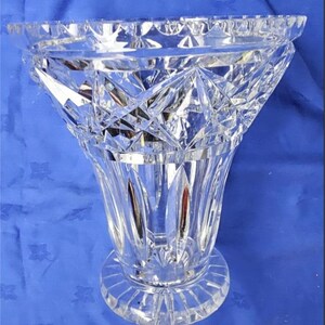 Vintage Unique Lead Crystal Vase 26x22cm 10.3x8.7in Classic Cut Hand Made Beautiful Details And Decorations Excellent Condition