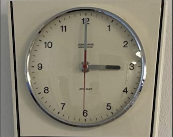 Junghans Electronic ATO-NAT Wall Clock - Made in Germany 1970 - White - 20x18cm/7.9x7.1in - Working Condition - Vintage