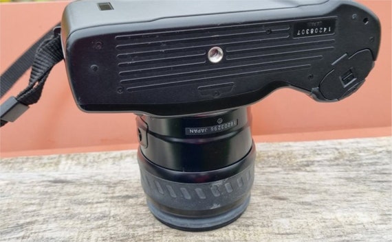Minolta 7xi (1991) - Analog Vintage Camera - 35mm Film - With
