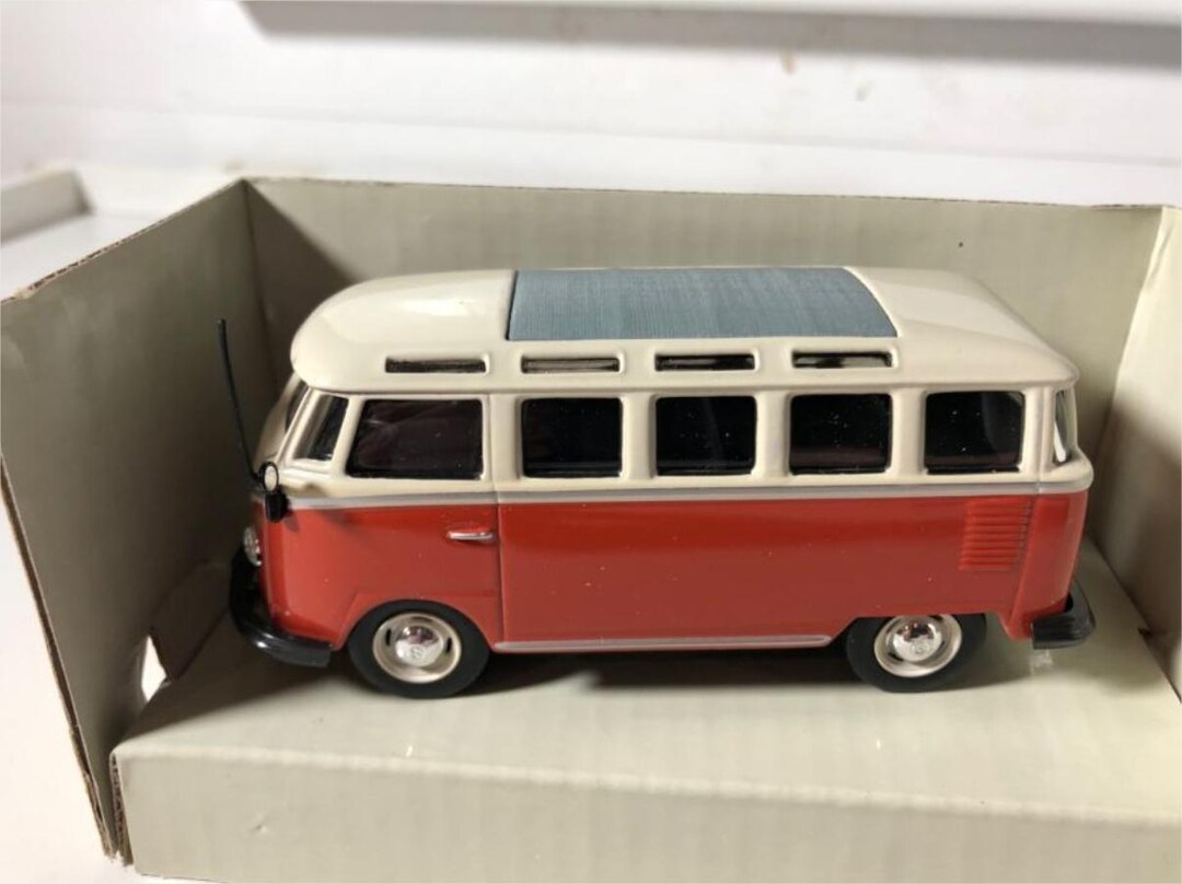 Schuco Volkswagen VW Bus T1 Samba Diecast Model Car - Scale 1/43