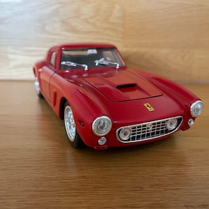 Modellino auto Jouef Ferrari 250 GT del 1961 in metallo pressofuso - Scala 1/18 - Rosso - Modellino da collezione in metallo pressofuso - Senza scatola - Vintage