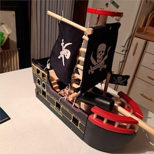 Barbarosa Wooden Model Pirate Ship - 35cm/13.7in - Detailed Wooden Model Display Sailing Ship - Hand Made and Painted