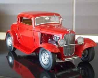 Solido Prestige 8005 – 1/18 – Camion Citerne Ford Shell – Rouge Et Jaune