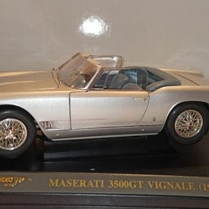 Ricko 1959 Maserati 3500 GT Vignale Diecast Model Car - Scale 1/18 - Silver - Diecast Metal Collectors Model - Original Box - Vintage