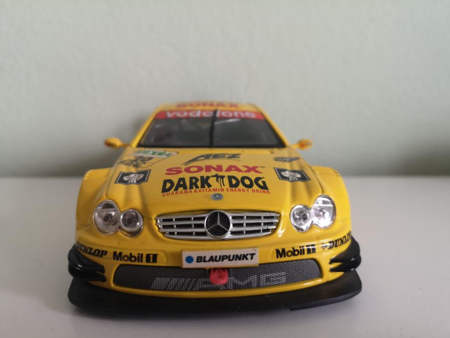 Maisto Mercedes-benz CLK-DTM (2004) Diecast Model Car - Scale 1/18