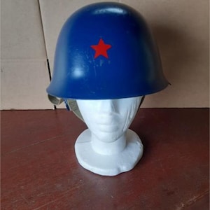 Casco de la milicia policial yugoslava de la Guerra Fría (acero) - Casco policial de la década de 1970 - Coleccionable vintage original