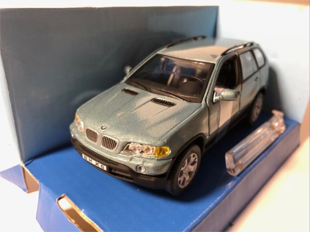 Cararama BMW X5 Diecast Model Car SUV - Scale 1/43 - Green