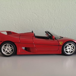 Bburago Ferrari F50 (1995) Diecast Model Car - Maßstab 1/18 - Rot - Diecast Metal Sammlermodell - Ohne Box - Vintage