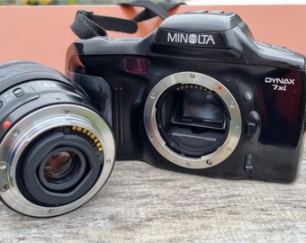 Minolta 7xi (1991) - Analog Vintage Camera - 35mm Film - With