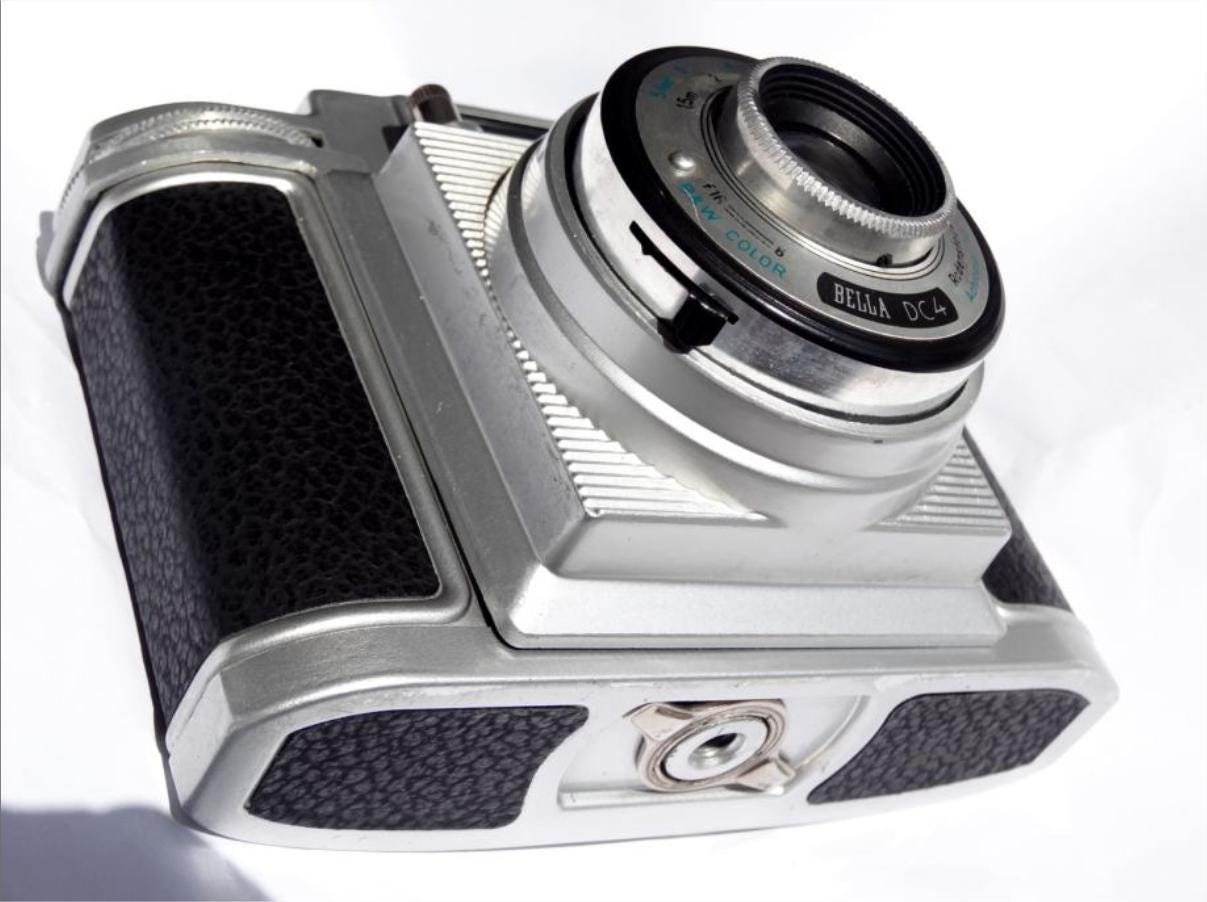 Bilora Bella 66 (1956) - Analog Vintage Camera - 120mm 6x6 Film
