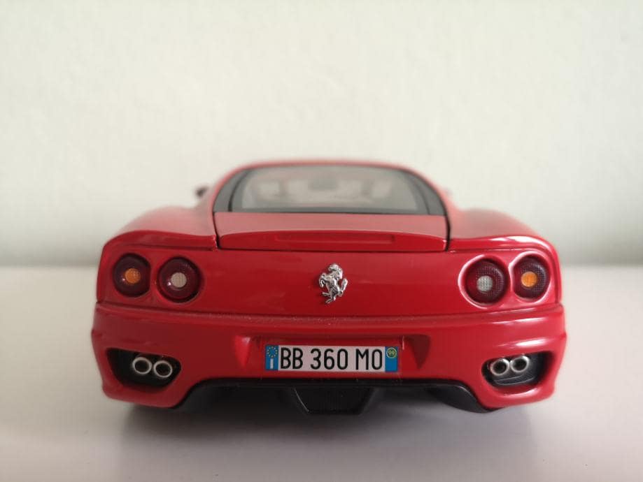 Bburago フェラーリ 360 モデナ (1999) ダイキャストモデルカー