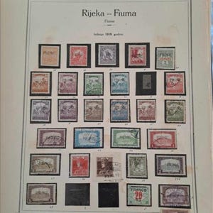 Reino de Yugoslavia Colección de sellos postales grandes yugoslavos 1920-1924 Catálogo de libros Leuchtturm Rijeka Fiume Tema Cientos de piezas