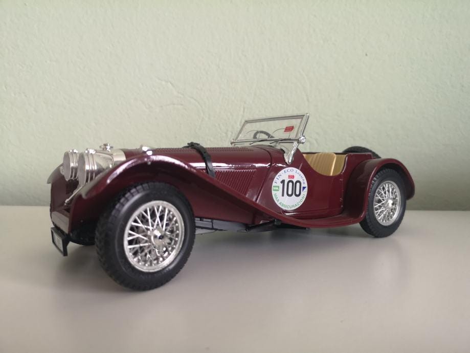 自動車 Bburago 1/18 Jaguar SS 100 1937 Bburago Jaguar SS 100 (1937) Diecast Model Car - Scale 1/18 - Red