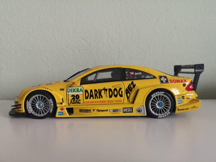 Maisto Mercedes-benz CLK-DTM (2004) Diecast Model Car - Scale 1/18