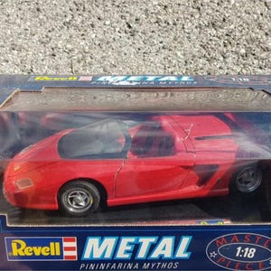 Revell Ferrari Pininafarina Mythos Diecast Model Car 8806 - Scale 1/18 - Red - Diecast Metal Collectors Model - Original Box - Vintage