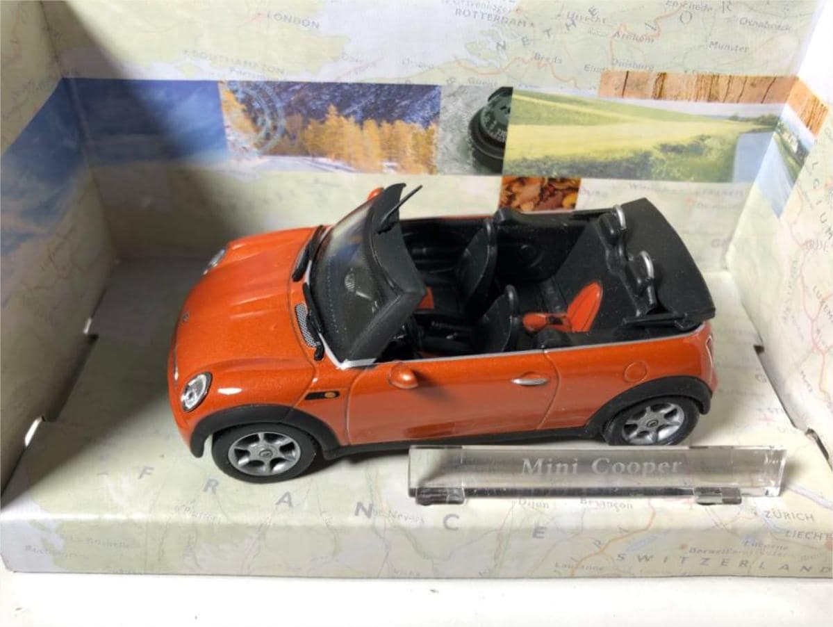 Cararama Mini Cooper Convertible Diecast Model Car - Scale 1/43