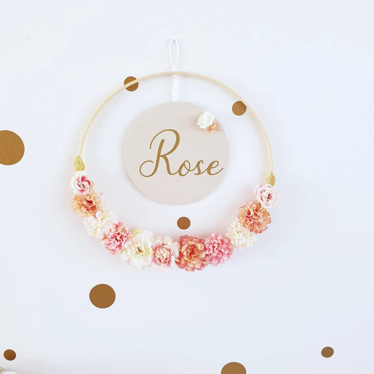 Couronne Prénom Bébé , Enfant avec Fleurs - Couronne Personnalisable