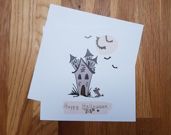 Tarjeta de felicitación de Halloween de una casa espeluznante: papel reciclado hecho a mano