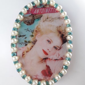 Marie Antoinette necklace, the movie
