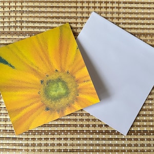 Marguerite en vitrail - carte de voeux vierge de 5 x 5 - enveloppe incluse - papier cartonné de qualité - archives - une petite oeuvre d'art pour vous
