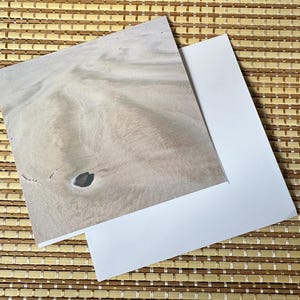 Stone's Beach Path - Carte de voeux vierge 5 x 5 - Enveloppe incluse - Papier cartonné de qualité - Archives - Une petite oeuvre d'art pour vous