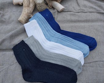 Set med 5 strumpor i naturlig bomull och hampa. Ekologiska kalvsockor, flerfärgade. Herr- och damstövlar, vandrings- och sportstrumpor. M-L/9-10 Dagliga, helgdags- och presentstrumpor