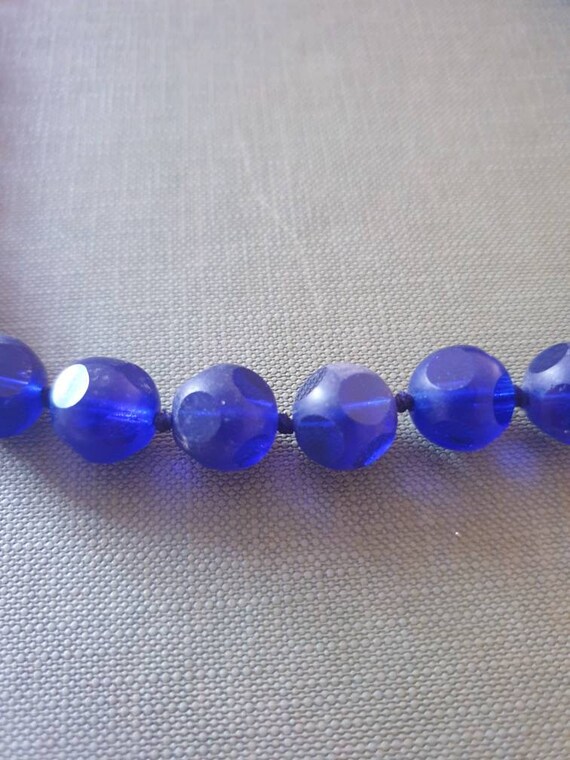 Vintage Art Deco Faceted Cobalt Blue Glass Neckla… - image 6