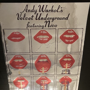 アンディ・ウォーホルのヴェルヴェット・アンダーグラウンドとニコ