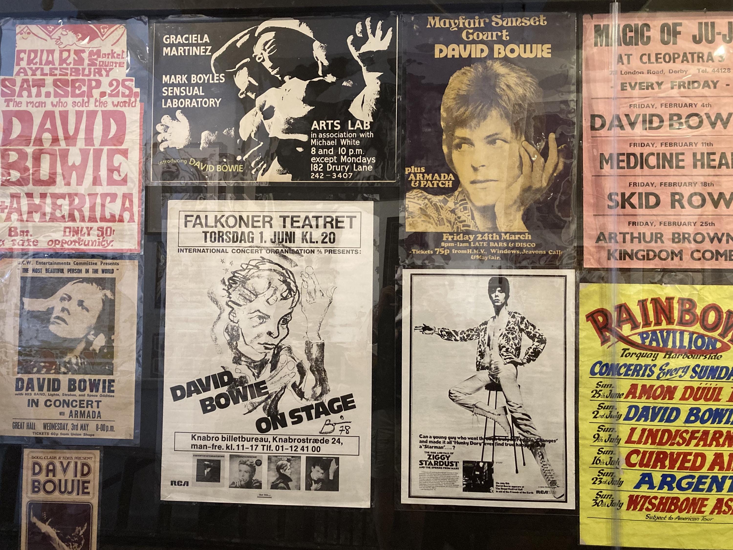 David Bowie Poster - Paris 76 Thin White Duke Fantastic A2 Reprint