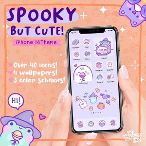 Puede incluir: La pantalla de un teléfono que muestra un tema de iPhone 14 con temática de Halloween con lindos iconos de fantasmas, murciélagos y calabazas. El texto "SPOOKY BUT CUTE!" y "iPhone 14 Theme" se muestra en la parte superior de la pantalla. El texto "Over 40 icons! 4 wallpapers! 3 color schemes!" se muestra en el lado izquierdo de la pantalla. El texto "Hi!" se muestra en la parte inferior izquierda de la pantalla.