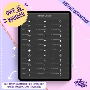 Puede incluir: La pantalla de una tableta digital muestra una biblioteca de 35 estilos de pincel diferentes para el arte digital. Los estilos de pincel incluyen corazones, estrellas, brillos, flechas y garabatos. El texto "INSTANT DOWNLOAD!" se muestra en la parte superior de la pantalla. El texto "VISIT MY INSTAGRAM FOR FREE DOWNLOADS (INSTAGRAM.COM/CRAFTEROFCUTE)" se muestra en la parte inferior de la pantalla.