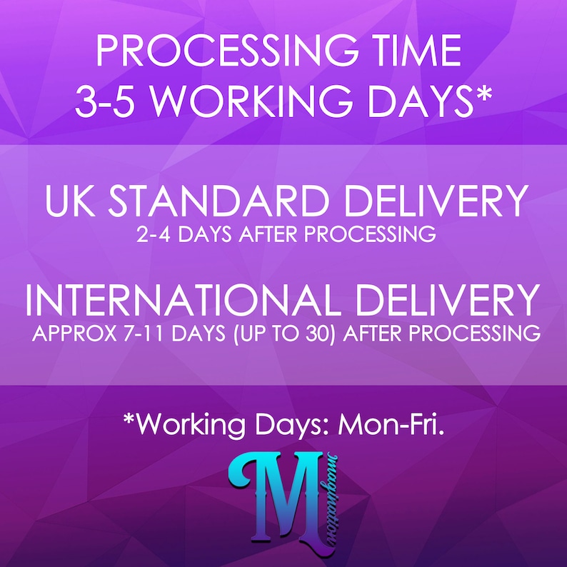 Pode incluir: Um gr&aacute;fico roxo com texto branco detalhando os tempos de processamento e entrega. O texto inclui "Processing Time 3-5 Working Days", "UK Standard Delivery 2-4 Days After Processing" e "International Delivery Approx 7-11 Days (Up to 30) After Processing".