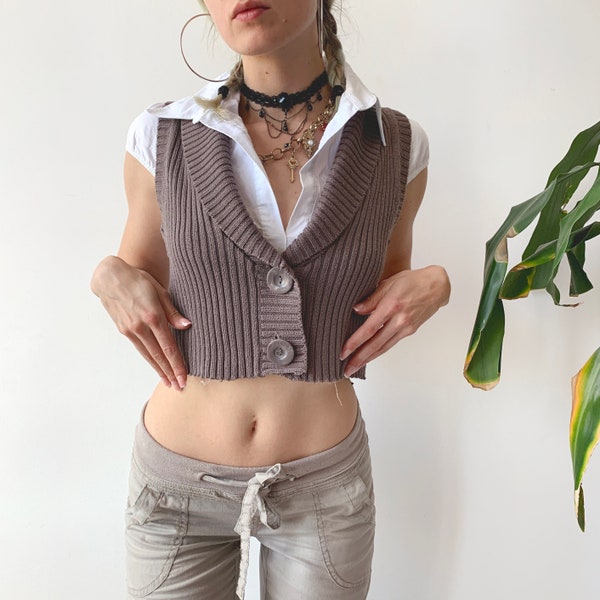 Vintage 00's Y2K 2000s Spring Summer Washed Brown Ribbed Textured Goblincore Fairy Grunge Earthcore Light Cropped Sweater Vest Jumper Size S