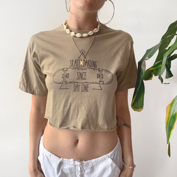 oversized graphic crop top