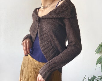 Vintage Y2K 00's 2000's Chocolate Brown Collared Ribbed Knit One Button Cardigan Jumper Size S