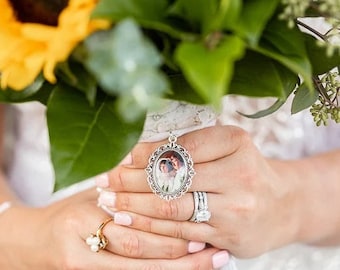 Memory remembrance bouquet charm, locket, brooch personalised with any photo. Oval shape keepsake with ribbon. Wedding flower Bride Ideas