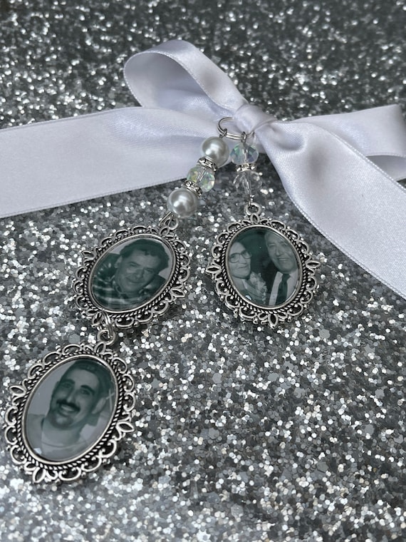 Memory remembrance bouquet charm, locket, brooch personalised with any photo. Oval shape keepsake with ribbon. Wedding flower Bride Ideas