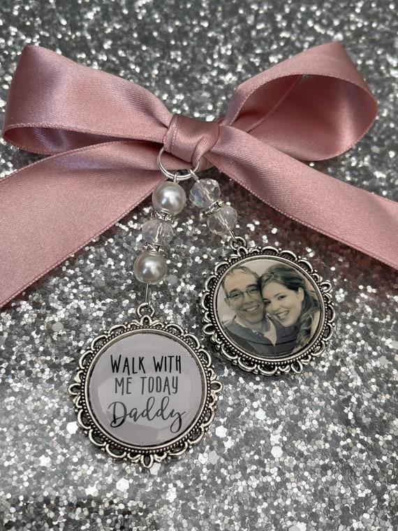 Walk with me today dad loving memory charm locket brooch.Personalised with any photo.Ideal for wedding,bride.memorial keepsake,Swarovski,