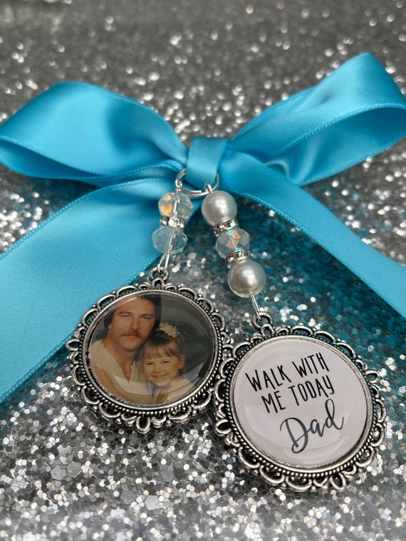 Walk with me today dad loving memory charm locket brooch.Personalised with any photo.Ideal for wedding,bride.memorial keepsake,Swarovski,
