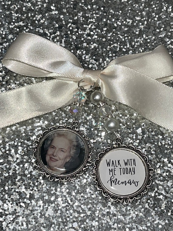 Walk with me today memaw loving memory charm locket brooch.Personalised with any photo.Ideal for wedding,bride.memorial keepsake,Swarovski,