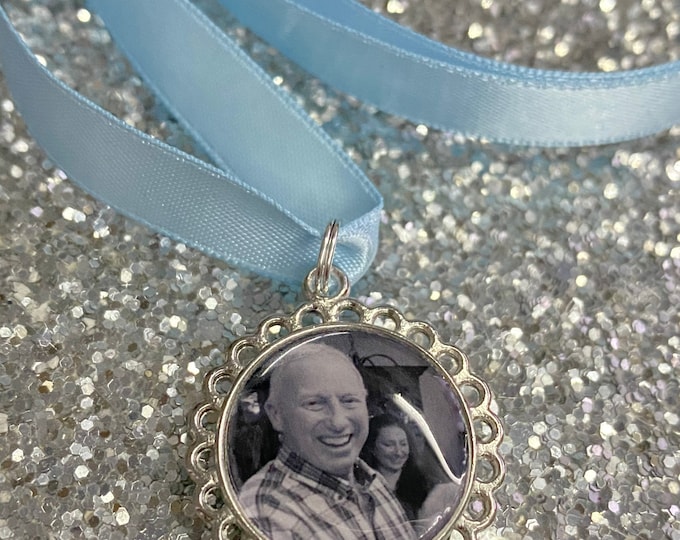 Something Blue Photo Memorial Bouquet Charm/Keepsake Jewellery/Memory/Remembrance/Mourning Ashes/Heaven/Pet Loss/Baby Loss/Funeral favour
