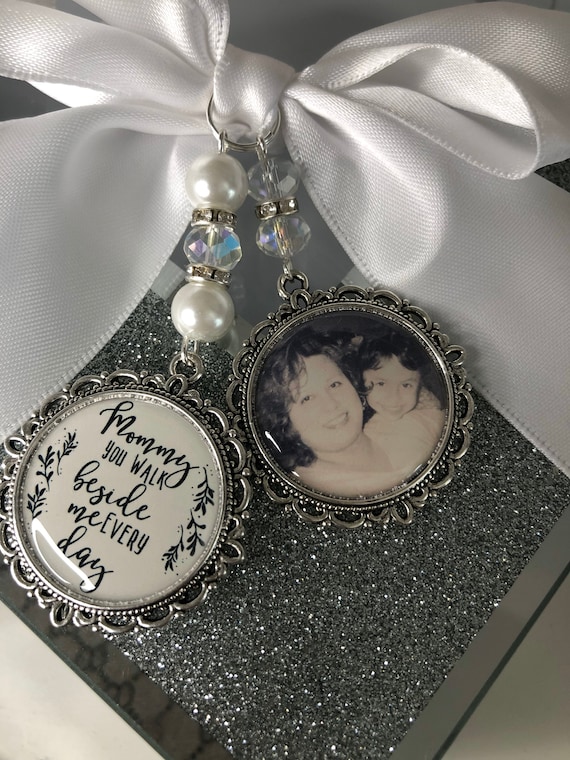 Memory memorial heaven charm bridal bouquet loved one mum mom dad you walk beside me every day, plus photo oval charm